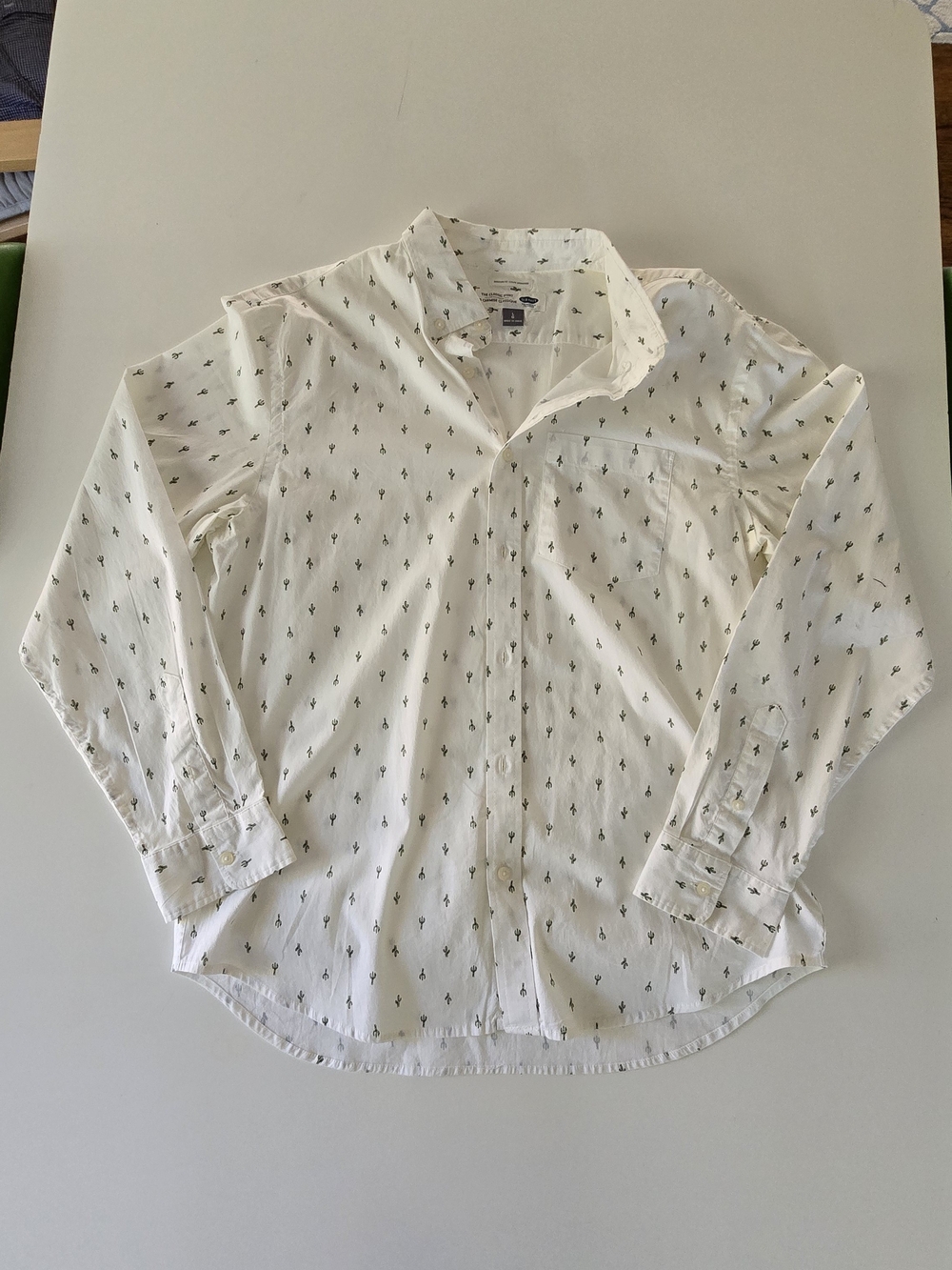 Old Navy Men’s White Button-Down Shirt with Small Navy Print